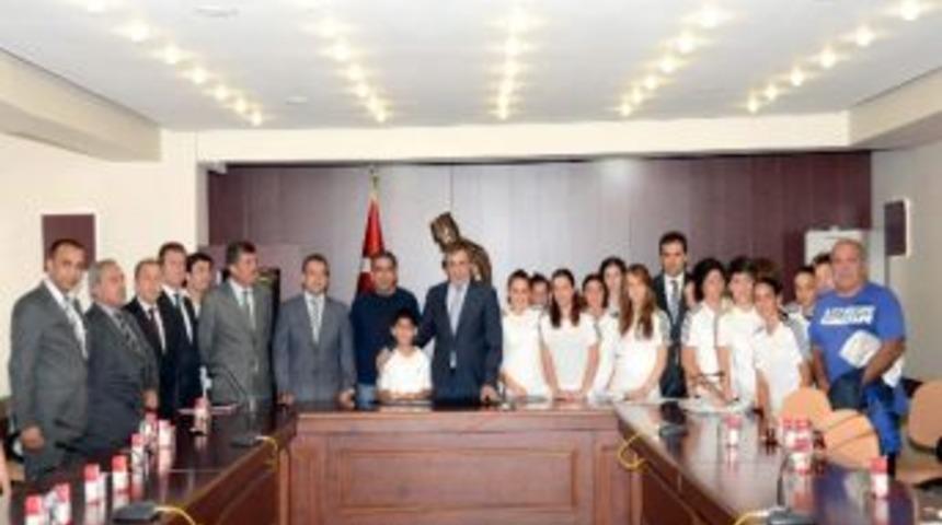 Kardeş Kul&uuml;p Protokol&uuml; İmzalandı