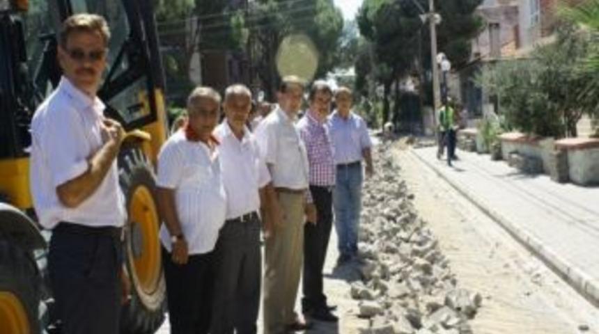 Burhaniye&rsquo;de Elktrik Hattı Yer Altına Alınıyor