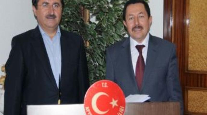 Amasya Valisinden Afyonkarahisar Valisi&rsquo;ne Ziyaret