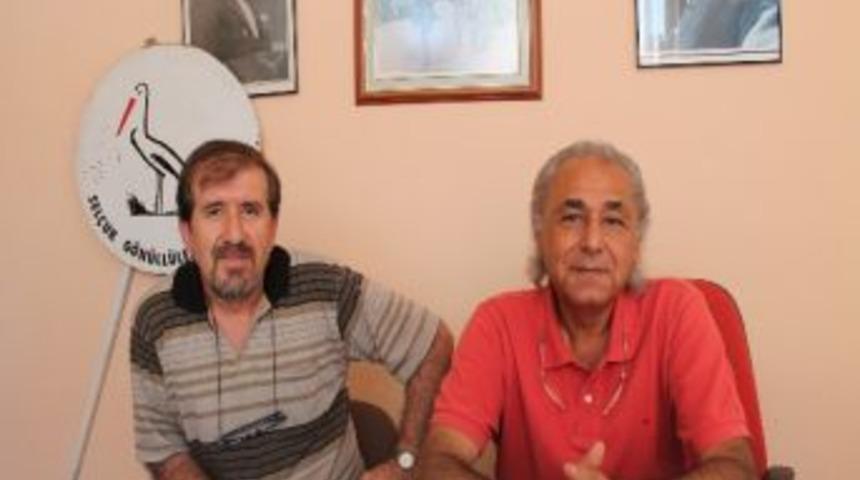 Sel&ccedil;uk&rsquo;un Resmini Yap, Tiş&ouml;rt&uuml; Kap