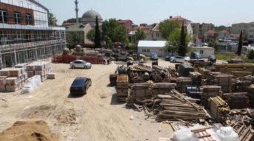 Arifiye Meydana Kavuşuyor