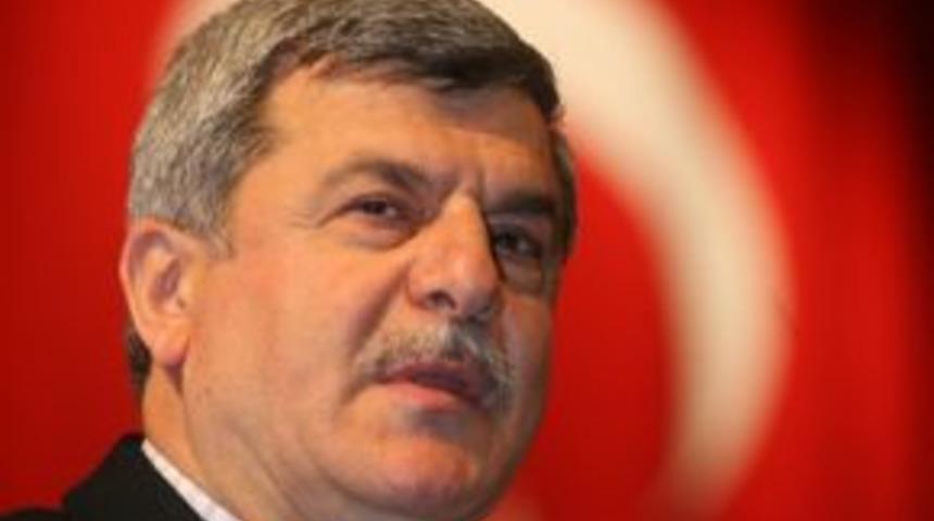 Başkan Karaosmanoğlu Zafer Bayramı&rsquo;nı kutladı