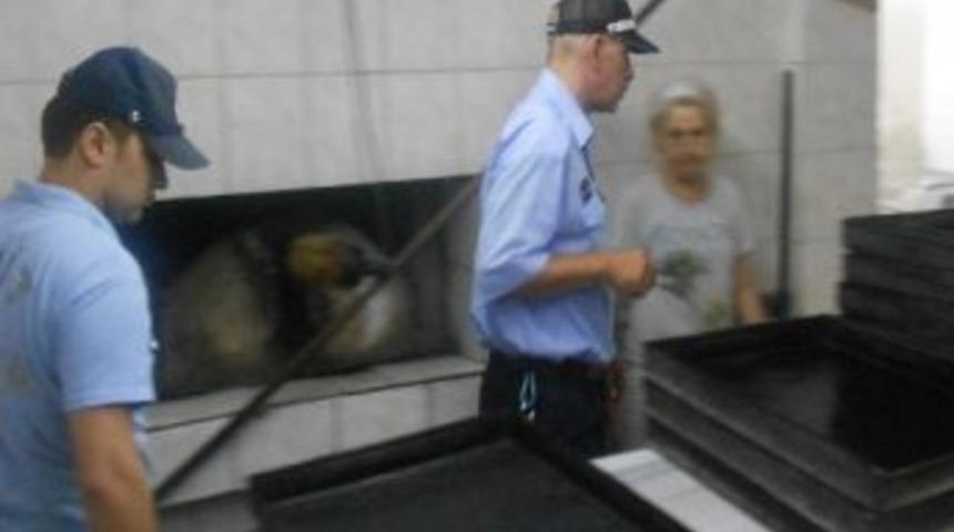 İzmit&rsquo;te Zabıta Denetimleri Devam Ediyor