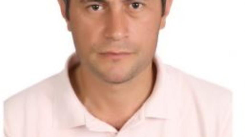 &Ouml;ğretmen İle Hemşire Eşi Kazada &Ouml;ld&uuml;