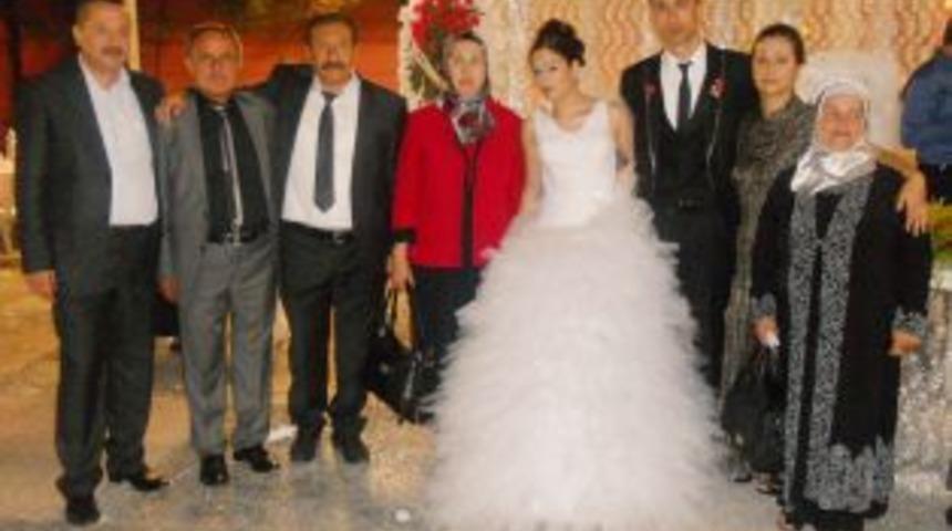 &Ouml;zev ailesinin mutlu g&uuml;n&uuml;