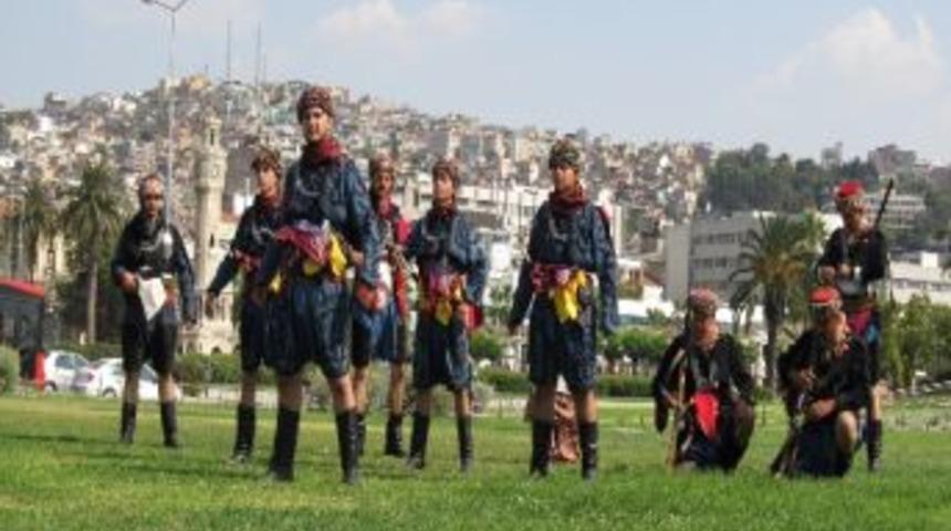 Zeybek Ateşi Bu Kez &Ouml;demiş Ve Gaziemir&rsquo;de