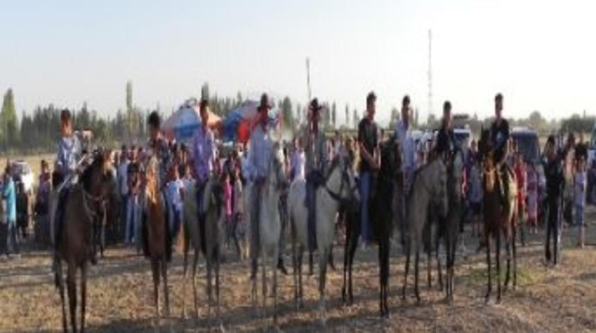 Asırlık Gelenek D&uuml;ğ&uuml;nlerle Canlanıyor