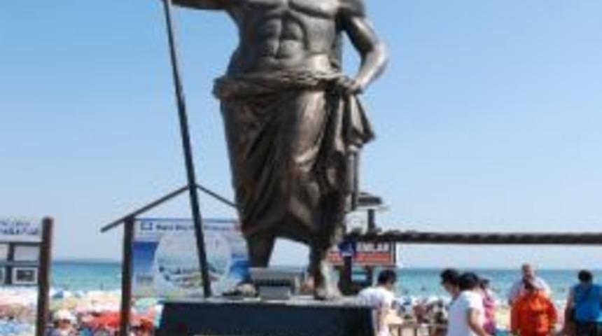 Turistler Poseidon&rsquo;a Yabancı Kaldı