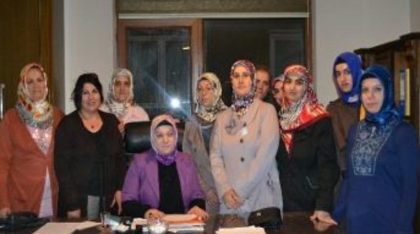 Ak Parti Erzurum Kadın Kolları, Y&uuml;r&uuml;tme Kurulu &Uuml;yelerini Belirledi