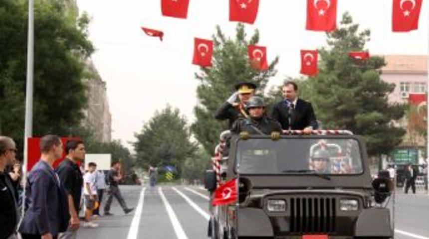 Diyarbakır'da 30 Ağustos Zafer Bayramı Kutlamaları