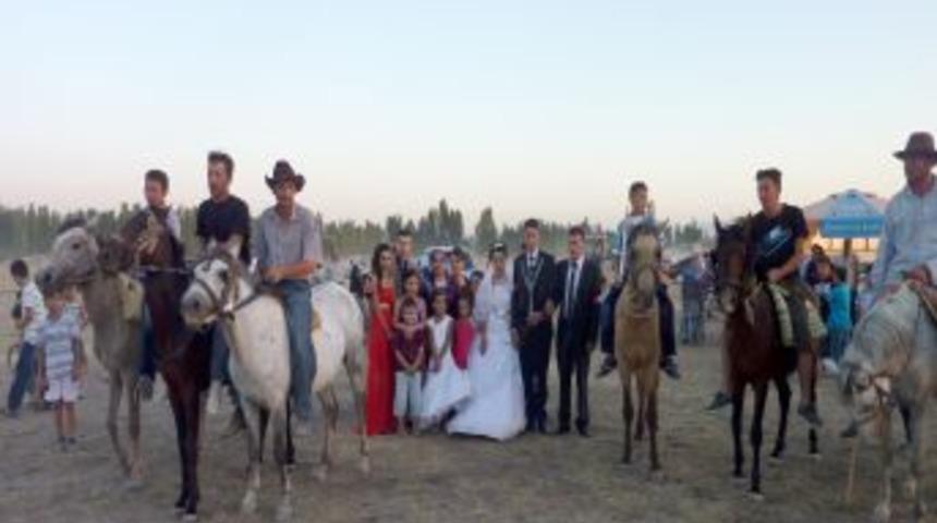 D&uuml;ğ&uuml;nlerde Unutulan Cirit Geleneği Yeniden Canlandırılacak