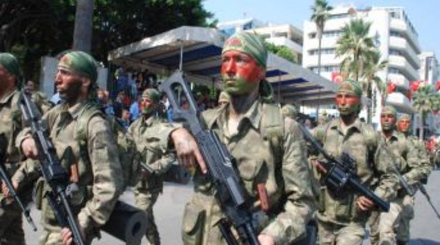 İskenderun'da Zafer Bayramı Coşkusu