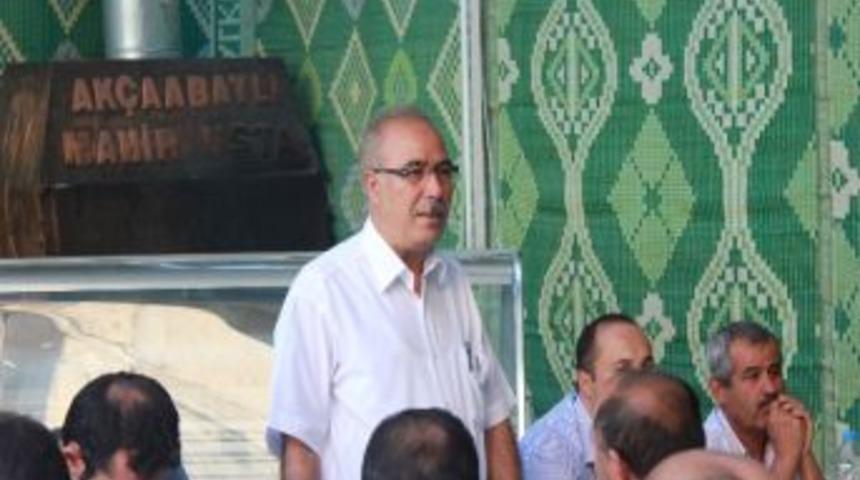 Kula M&uuml;ft&uuml;s&uuml; Arslan'a Veda Yemeği