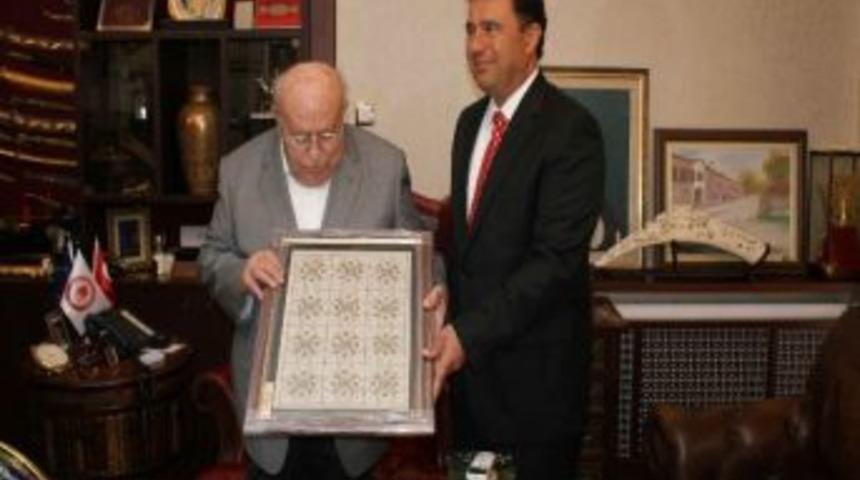 Demirel, Kktc Ulaştırma Bakanı Saner'i Kabul Etti