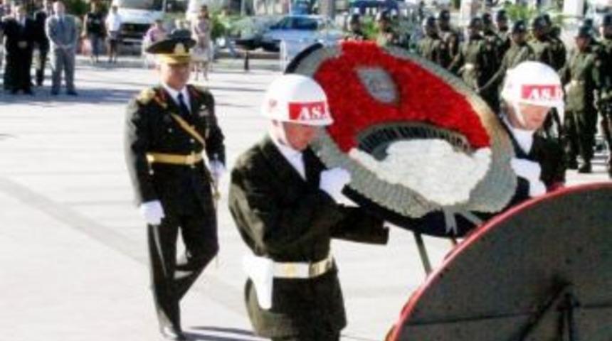 Edremit&rsquo;te Zafer Bayramı Coşkusu