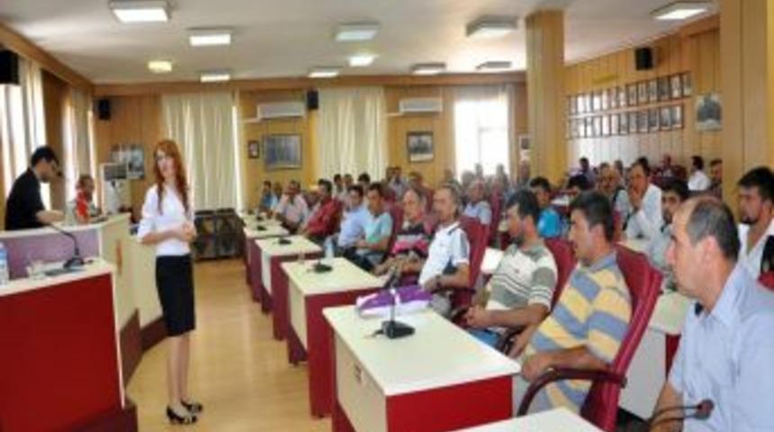 Manisa Merkez K&ouml;ylere Hizmet G&ouml;t&uuml;rme Birliği Camileri Onarıyor