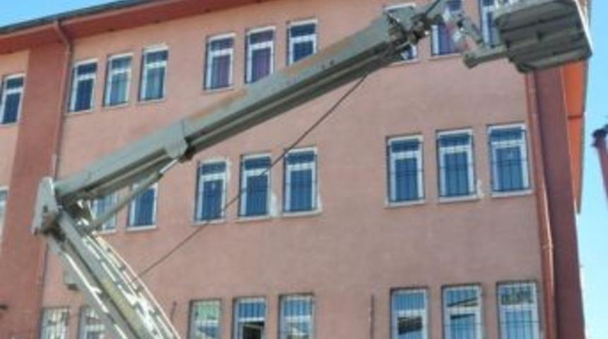 Turgutlu Belediyesi'nden Okullarda Yenileme &Ccedil;alışmaları