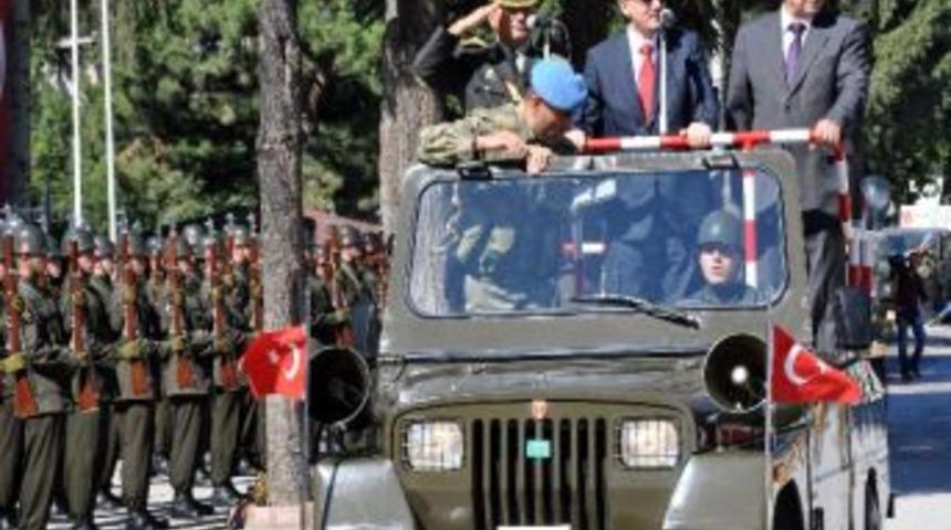 Chp'li Vekil T&ouml;rende &Ccedil;ılgına D&ouml;nd&uuml;