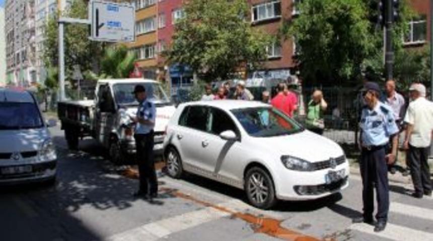 Samsun&rsquo;da Trafik Kazası: 2 Yaralı