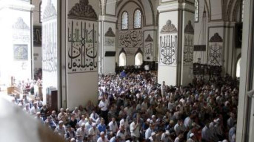 Ulu Cami'de Şehitler I&ccedil;in Mevlit Okutuldu