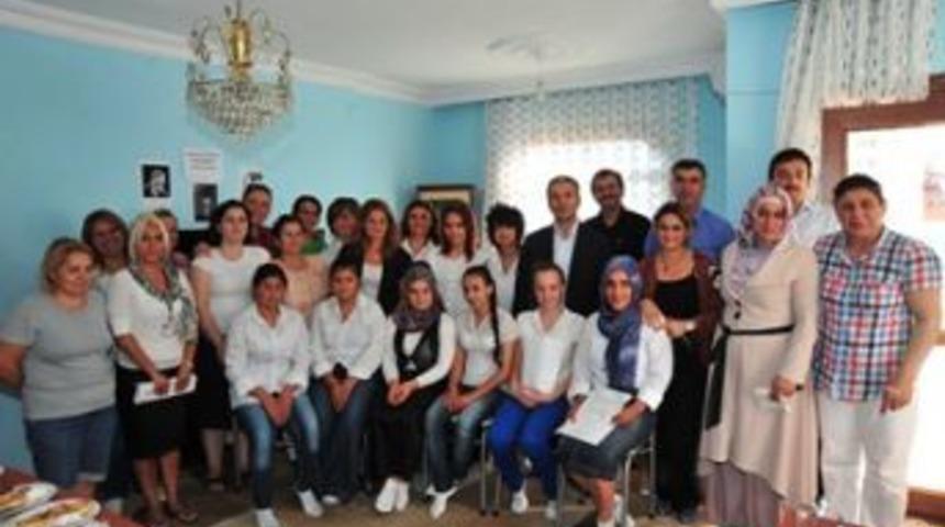 Başkan Uzun&rsquo;dan &ouml;ğrencilere anlamlı ziyaret