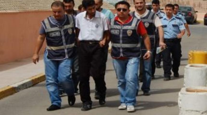 Şanlıurfa'da Dolandırıcılık Operasyonu: 4 G&ouml;zaltı