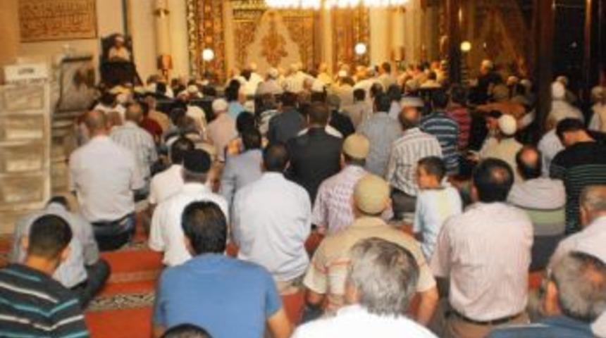 Has Parti'den Şehitler İ&ccedil;in Mevlit