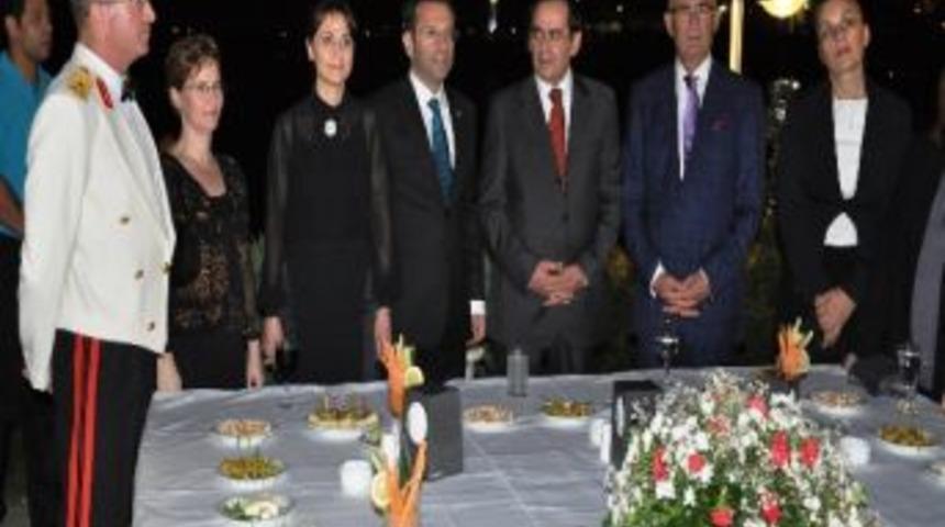 Samsun'da Zafer Bayramı Resepsiyonu