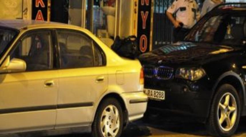 Ş&uuml;pheli &Ccedil;anta Polisi Alarma Ge&ccedil;irdi