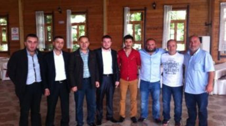 &Ccedil;.Rizespor Taraftar Guruplarıyla G&ouml;r&uuml;şt&uuml;