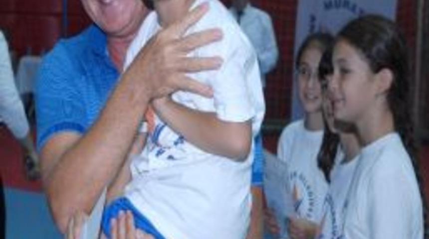 Muratpaşa Belediyesi Yaz Spor Okulu&rsquo;nda Sertifika Sevinci