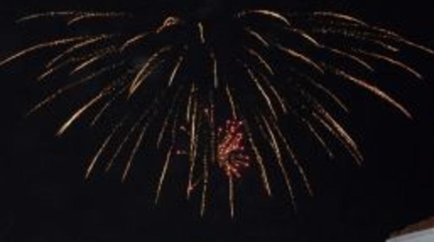 Zonguldak&rsquo;ta, 30 Ağustos Zafer Bayramı Havai Fişeklerle Kutlandı