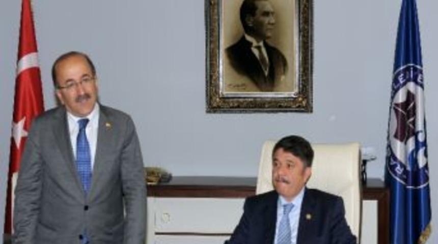 Ak Parti Genel Başkan Yardımcısı Tanrıverdi Trabzon&rsquo;da