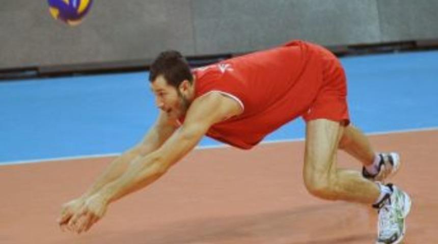 A Milli Erkek Voleybol Takımı Avrupa Şampiyonası'na Hazırlanıyor