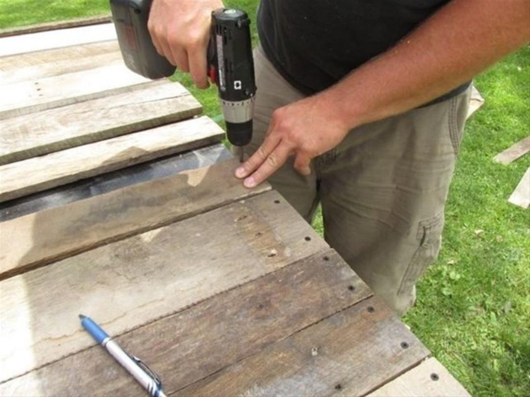 Eski dolaptan bunu yaptı, son hali hayran bıraktı