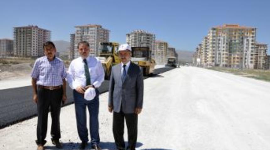 Karakavak&rsquo;ta &ccedil;alışmalar s&uuml;r&uuml;yor