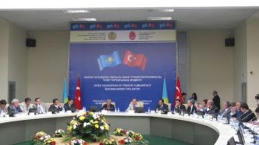 Bursa Valisi Ve Bursalı İşadamları Kazakistan'a &Ccedil;ıkarma Yaptı