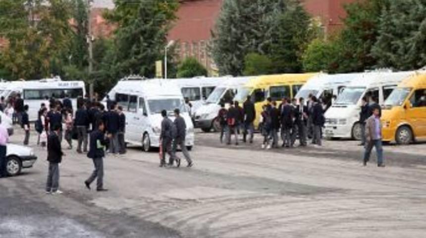 Elazığ Belediyesi Servis Şof&ouml;rlerine Uyarıda Bulundu