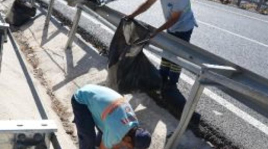 Marmaris-muğla Karayolunda Temizlik &Ccedil;alışması