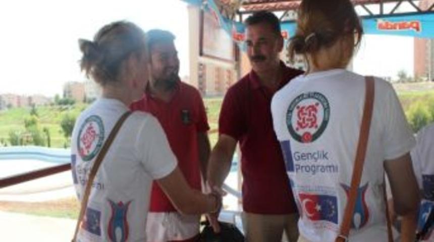 &Ccedil;evreci &Ouml;ğrencilerden Başkan Tuna&rsquo;ya Ziyaret