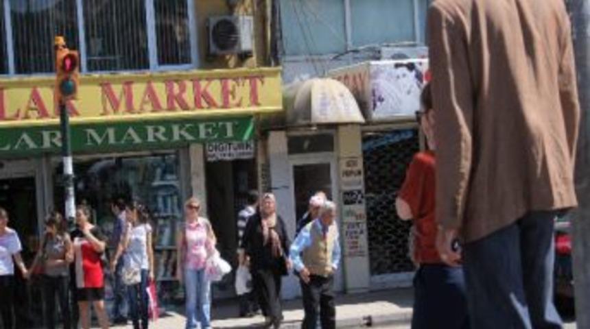 Duyarsızlığın B&ouml;ylesi