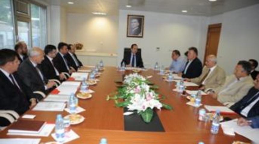 Vali Kalkan istişare toplantısı d&uuml;zenledi