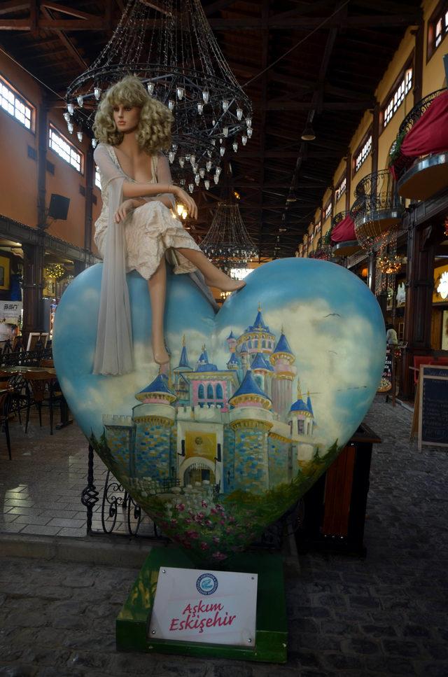 Eskişehir de Venedik i andıran gondol ve bot keyfi 4