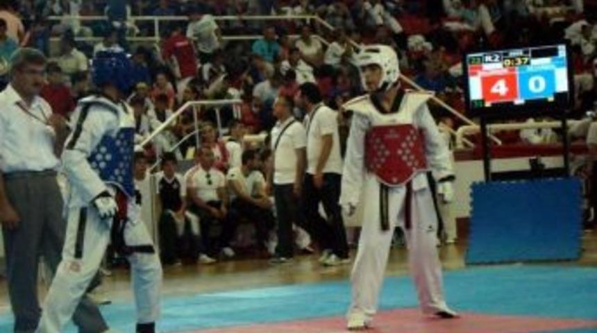 Ayvalık Tekvandoda Marka Olma Yolunda