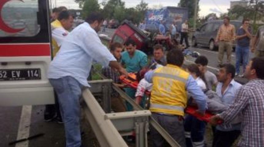 Milli Eğitim Şube M&uuml;d&uuml;r&uuml; Kazada &Ouml;ld&uuml;