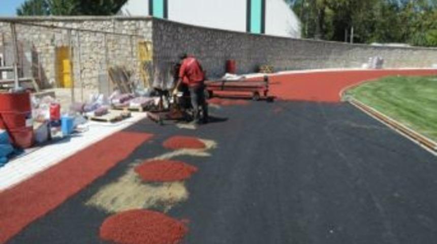 İneg&ouml;l Stadyumu&rsquo;nu Yenileme &Ccedil;alışmaları Sona Erdi