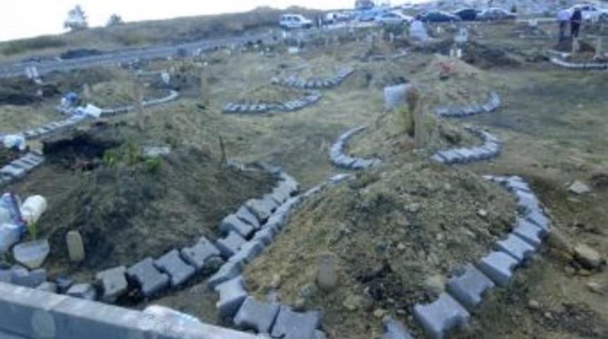 Kaldırım Taşlı Mezarlar