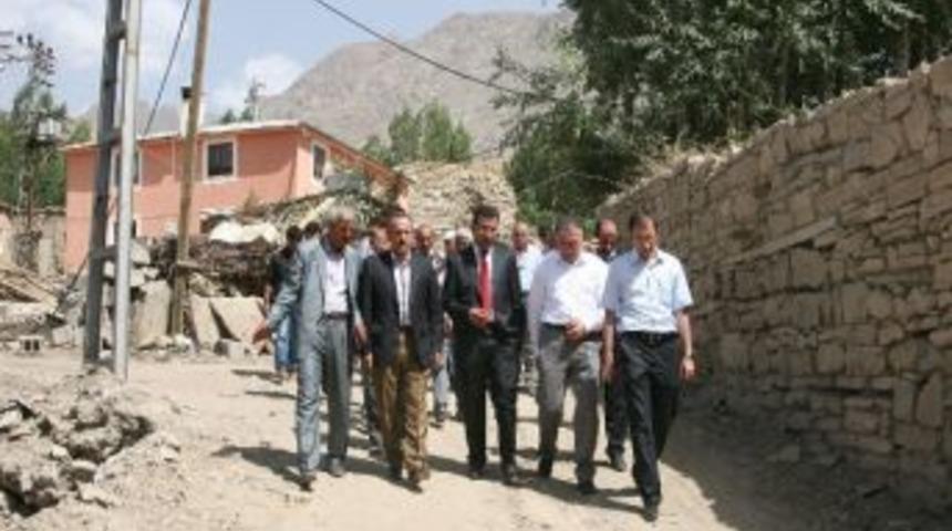 Ak Parti Heyeti Bakrak&ccedil;ı K&ouml;y&uuml;nde