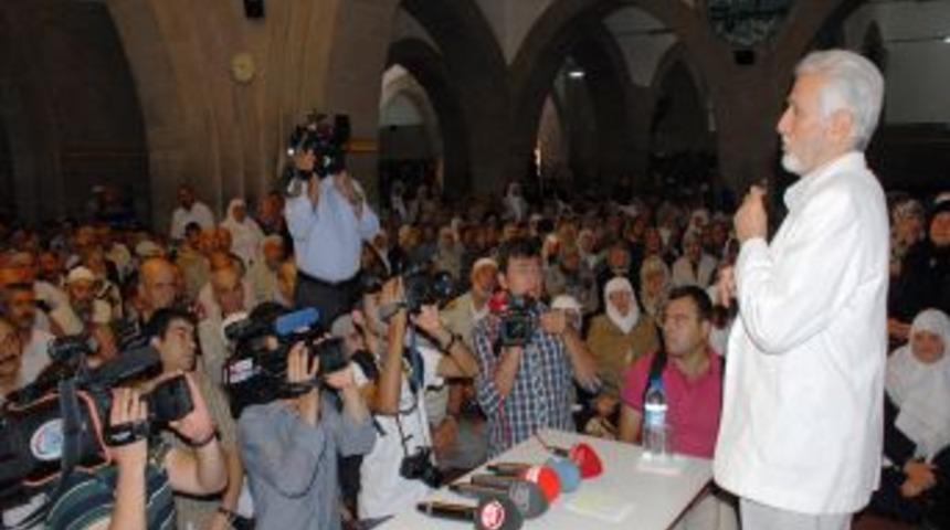 Kutsal Yolculuk &Ouml;ncesi Hacı Adaylarına Eğitim Semineri