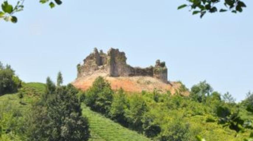 Ciha Kalesi İlgi Bekliyor
